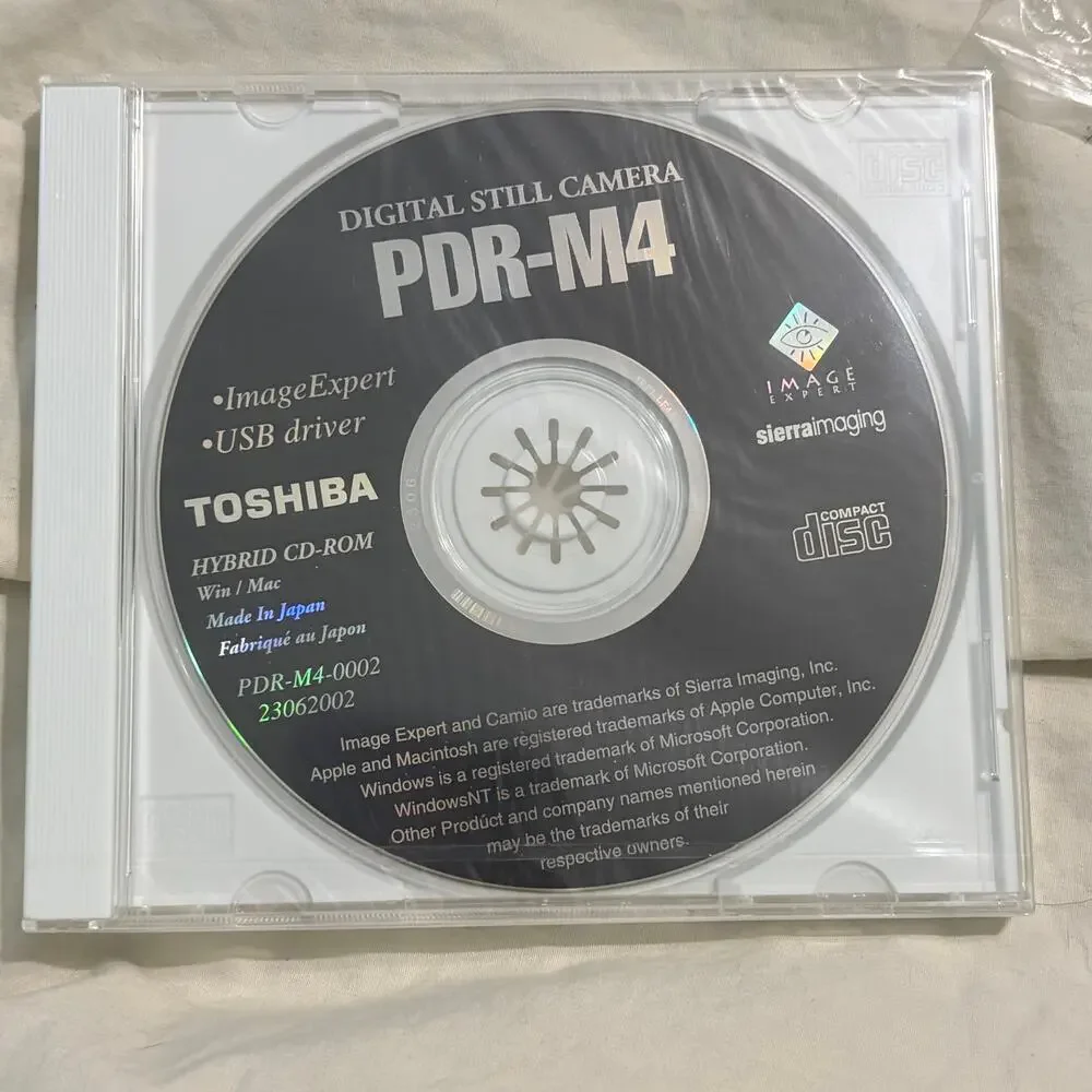 Vtg Toshiba PDR-M4 2.1 Megapixel Digital Still Camera Bundle Silver Working